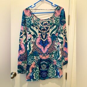 Australian Billabong long shirt/shirt dress. Open back. Unique and eye catching!